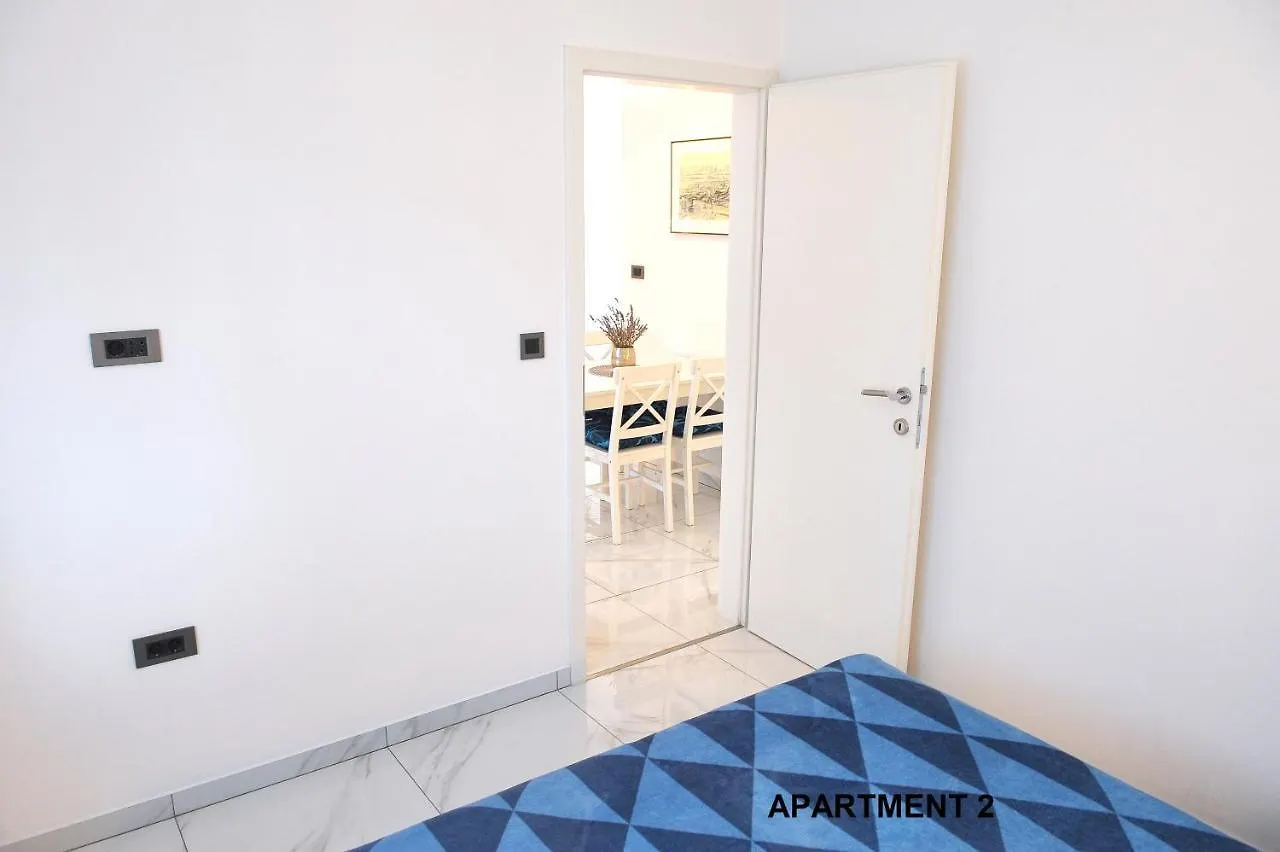 Ondina Apartments Pola 0*,  Croazia