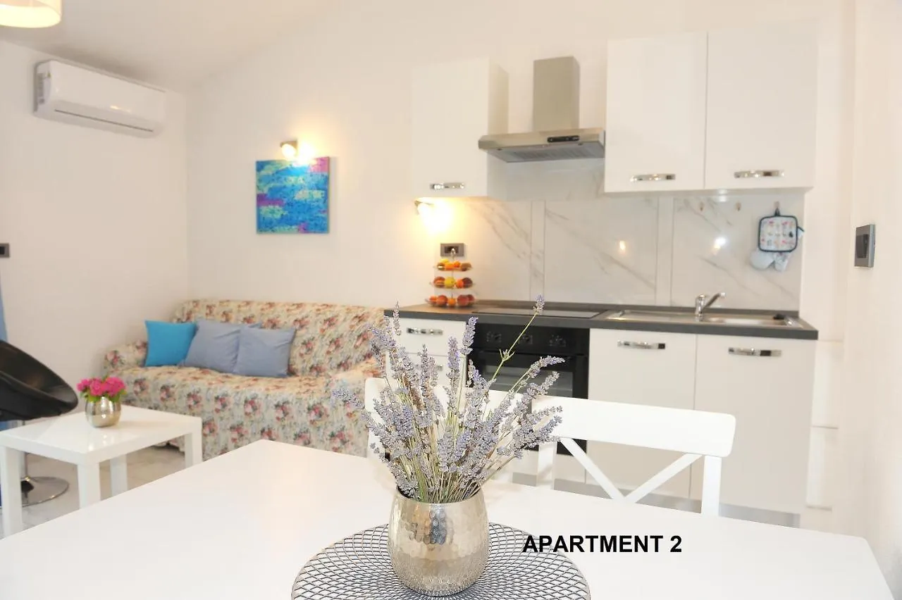 Ondina Apartments Pola 0*,  Croazia
